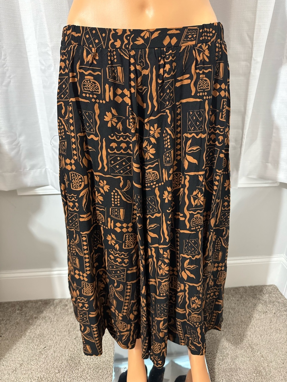 Cool Easel size S black brown print wide leg pull on gaucho cropped pants new